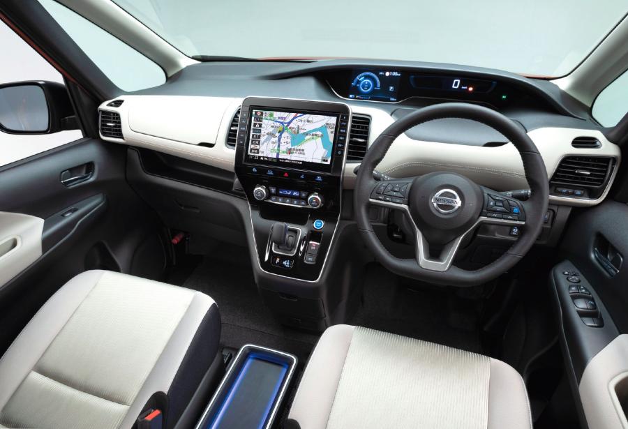 Торпедо Nissan Serena e-Power Highway Star (C27) 2019 года  (фото 2 из 6)
